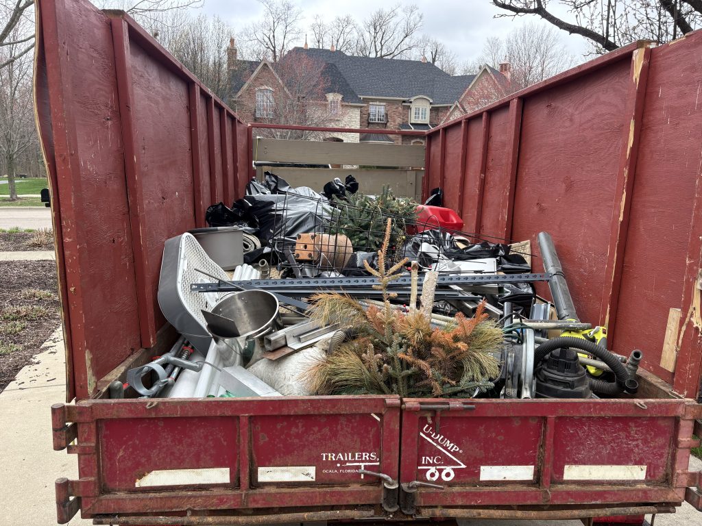 Garage Cleanout in St. Charles, IL