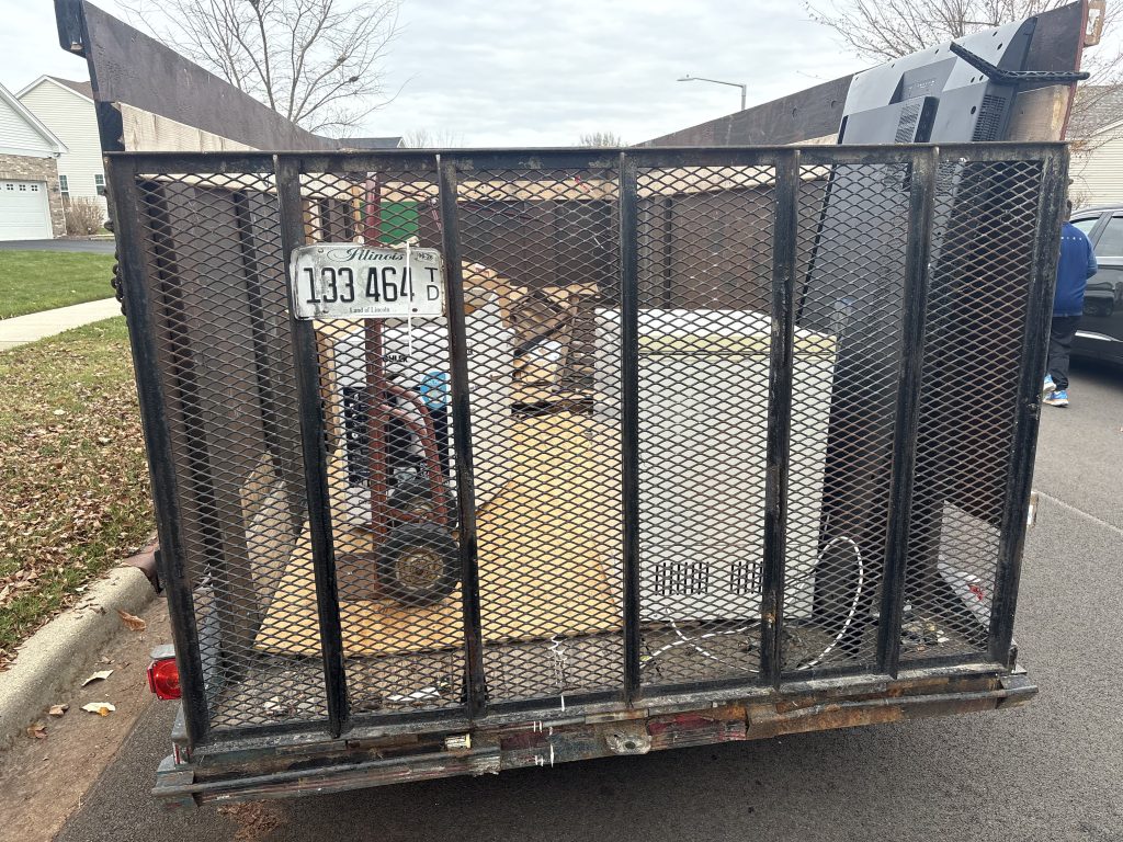 Junk removal crew serving Montgomery, IL
