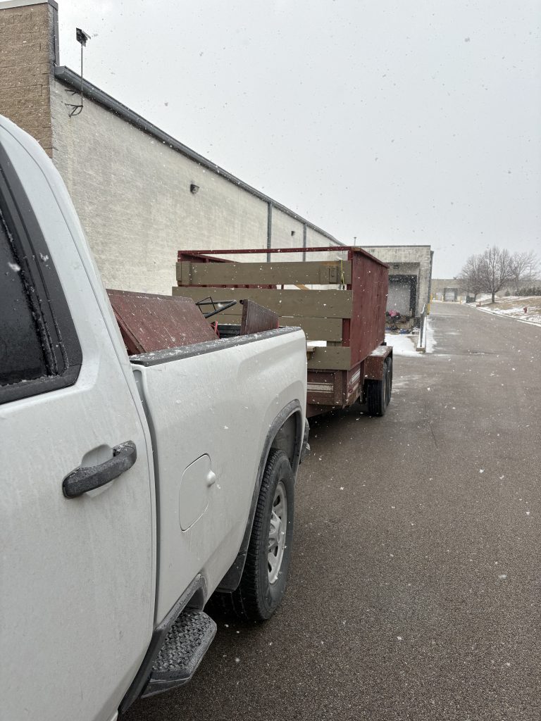 Junk removal crew serving Oswego, IL